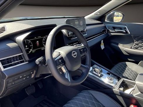 New 2026 Nissan Rogue Platinum image 7