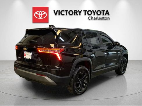 Used 2026 Chevrolet Equinox LT AWD/4WD image 7