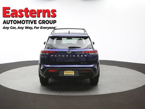 Used 2023 Nissan Pathfinder SV AWD/4WD image 40