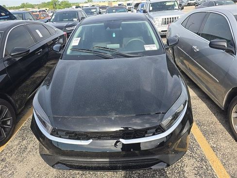 Used 2024 Kia Forte LXS FWD image 4