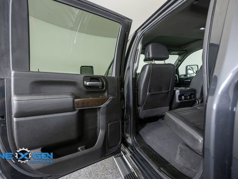 Used 2020 GMC Sierra 2500 Denali w/ Denali Ultimate Package AWD/4WD image 25