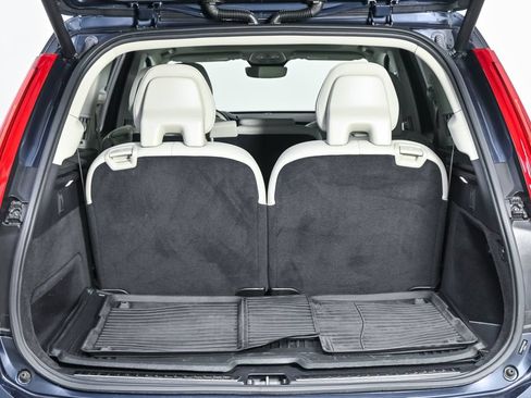 Used 2024 Volvo XC90 B6 Plus w/ Protection Package Premier AWD/4WD image 32