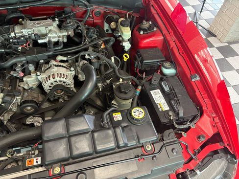 Used 2004 Ford Mustang GT RWD image 25