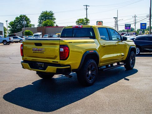 Used 2023 GMC Canyon Elevation w/ Elevation Premium Package AWD/4WD image 7