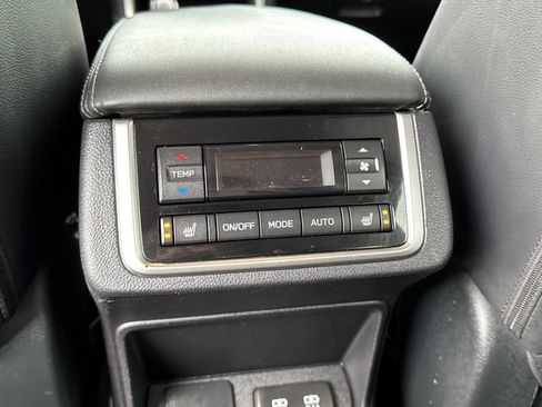 Used 2020 Subaru Ascent Limited AWD/4WD image 16