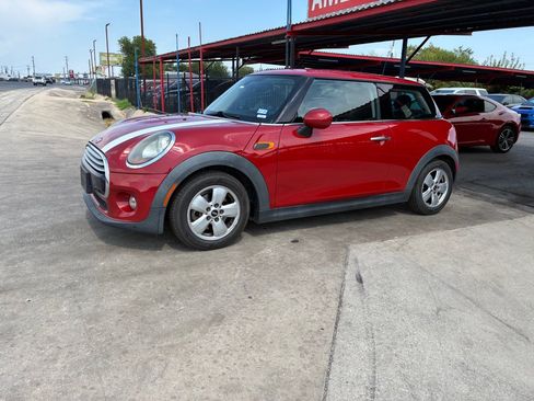 Used 2015 MINI Cooper 2-Door Hardtop FWD image 10
