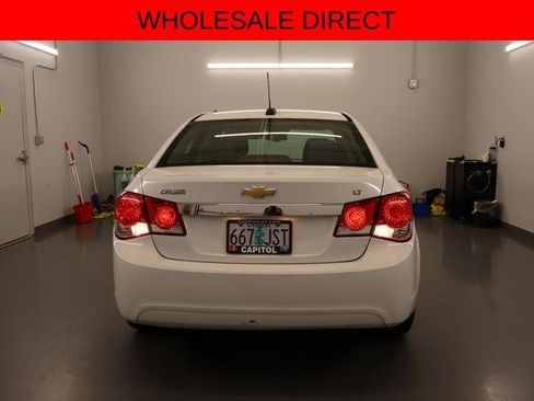 Used 2016 Chevrolet Cruze LT FWD image 3