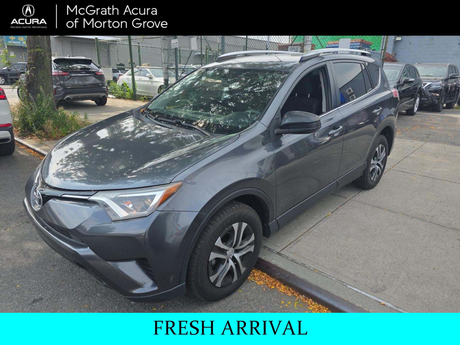 Used 2016 Toyota RAV4 LE AWD/4WD image 1