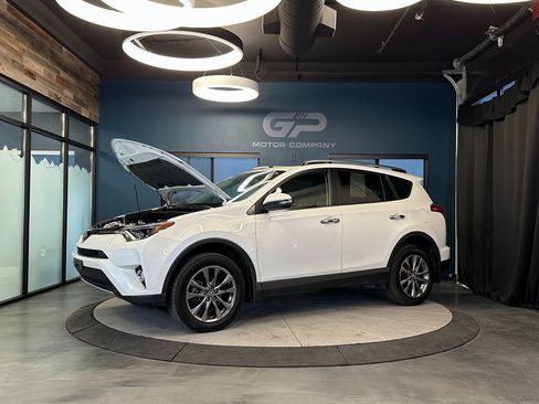 Used 2018 Toyota RAV4 Limited image 25