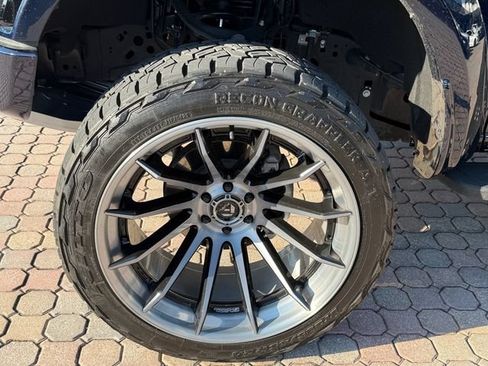 Used 2025 Ford F150 Raptor AWD/4WD image 12