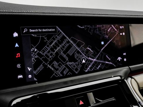 Used 2025 Porsche Panamera w/ Premium Package image 58