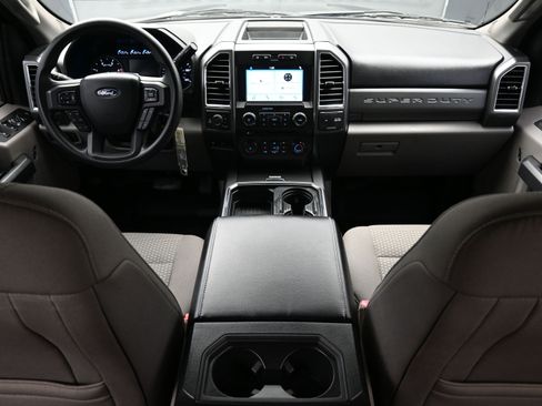 Used 2017 Ford F350 XLT w/ XLT Premium Package image 13