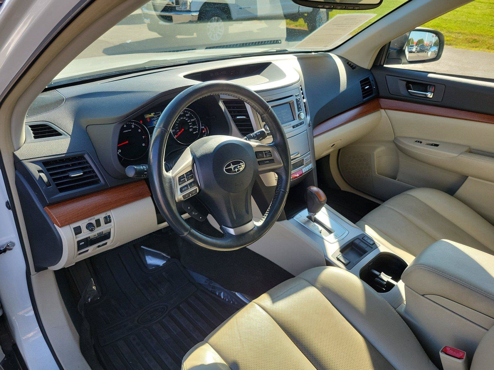 Used 2013 Subaru Outback 2.5i Limited AWD/4WD image 17