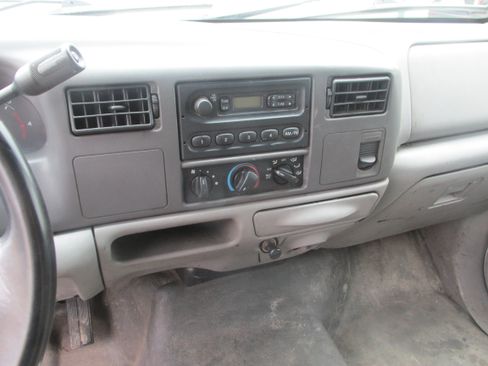 Used 2000 Ford F450 XL RWD image 24