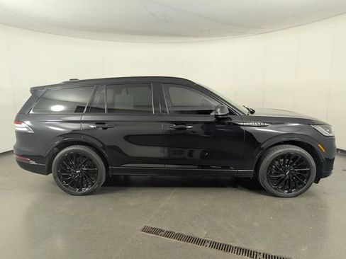 Used 2025 Lincoln Aviator Reserve w/ Equipment Group 201A AWD/4WD image 8