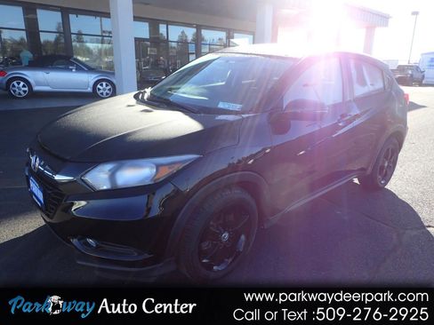 Used 2017 Honda HR-V EX image 1