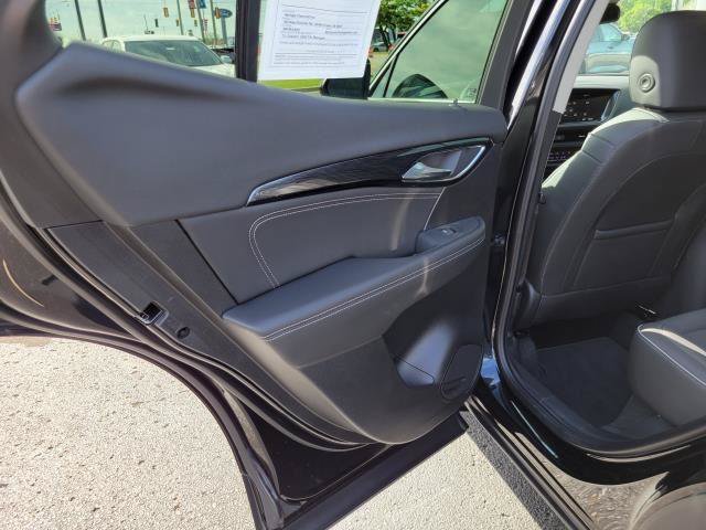 Used 2023 Buick Envision Essence AWD/4WD image 20