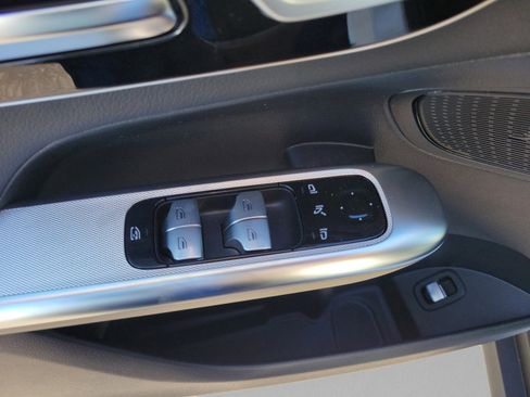 Used 2026 Mercedes-Benz GLC 300 GLC 300 image 17