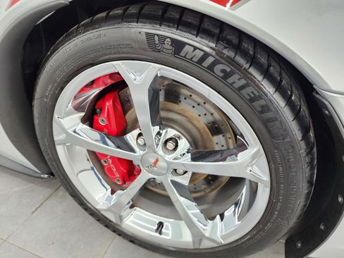 Used 2012 Chevrolet Corvette Grand Sport w/ 2LT Preferred Equipment Group image 3