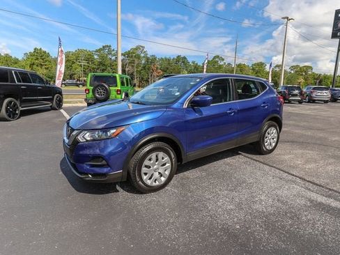 Used 2020 Nissan Rogue Sport S FWD image 4