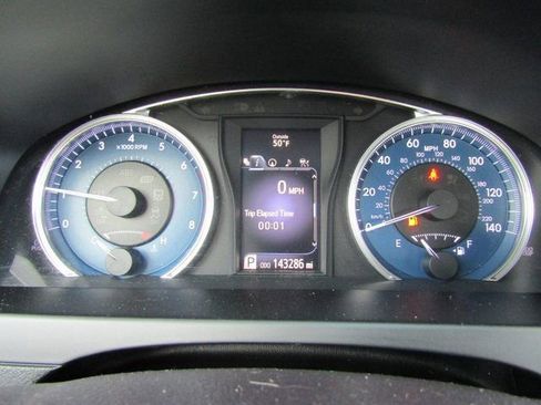 Used 2017 Toyota Camry XLE w/ Moonroof Package image 16