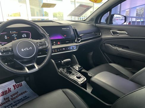 Used 2023 Kia Sportage X-Line w/ X-Line Premium Package AWD/4WD image 2