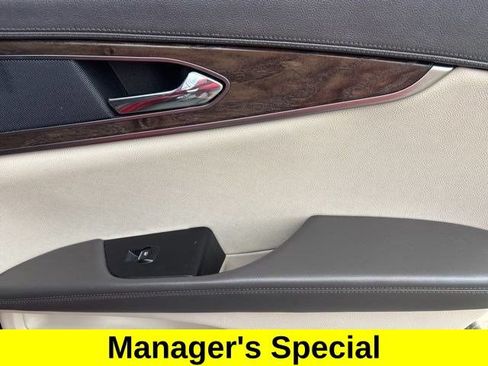 Used 2019 Lincoln Nautilus Select AWD/4WD image 37