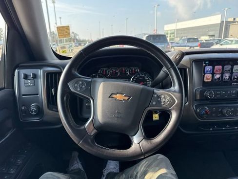 Used 2018 Chevrolet Silverado 1500 LT w/ Texas Edition image 17