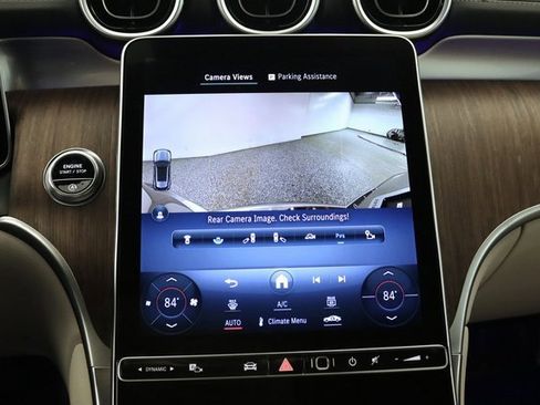 Used 2024 Mercedes-Benz GLC 300 4MATIC image 12