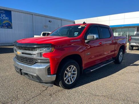 Used 2021 Chevrolet Silverado 1500 LT image 2