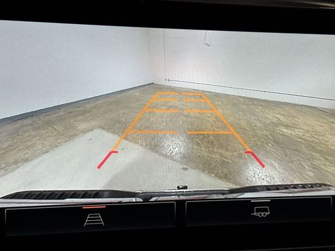 Used 2024 GMC Sierra 1500 SLT image 16