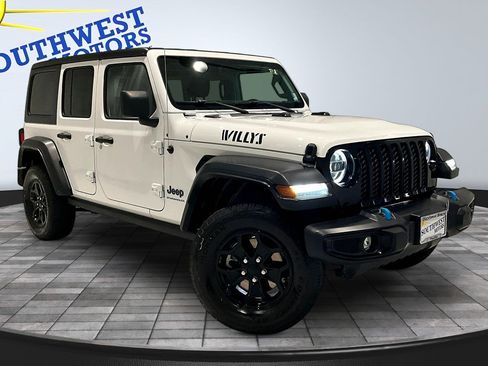 Used 2023 Jeep Wrangler Unlimited w/ Cold Weather Group AWD/4WD image 3