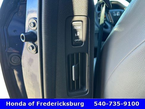 Certified 2024 Honda Odyssey Touring image 33