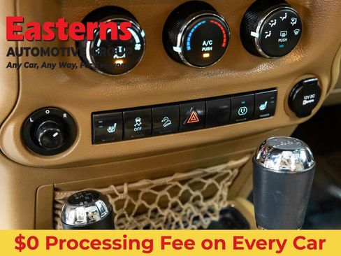 Used 2017 Jeep Wrangler Unlimited Sahara w/ Max Tow Package AWD/4WD image 22