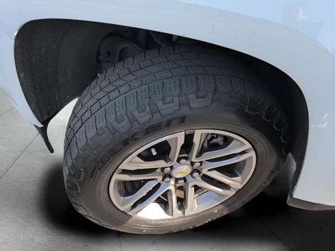 Used 2022 Chevrolet Colorado W/T w/ Custom Special Edition image 41