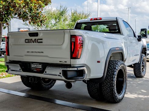 Used 2024 GMC Sierra 3500 SLE w/ SLE Convenience Package AWD/4WD image 10
