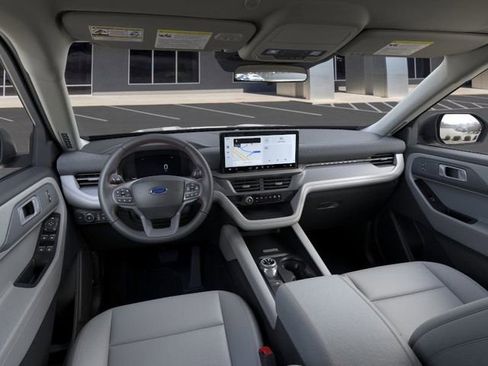 New 2025 Ford Explorer Active w/ Active Comfort Package image 9