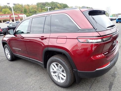 New 2025 Jeep Grand Cherokee Laredo X w/ MOPAR Finishing Package image 3