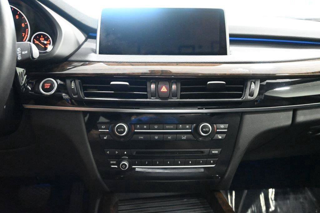 Used 2018 BMW X5 xDrive40e AWD/4WD image 24