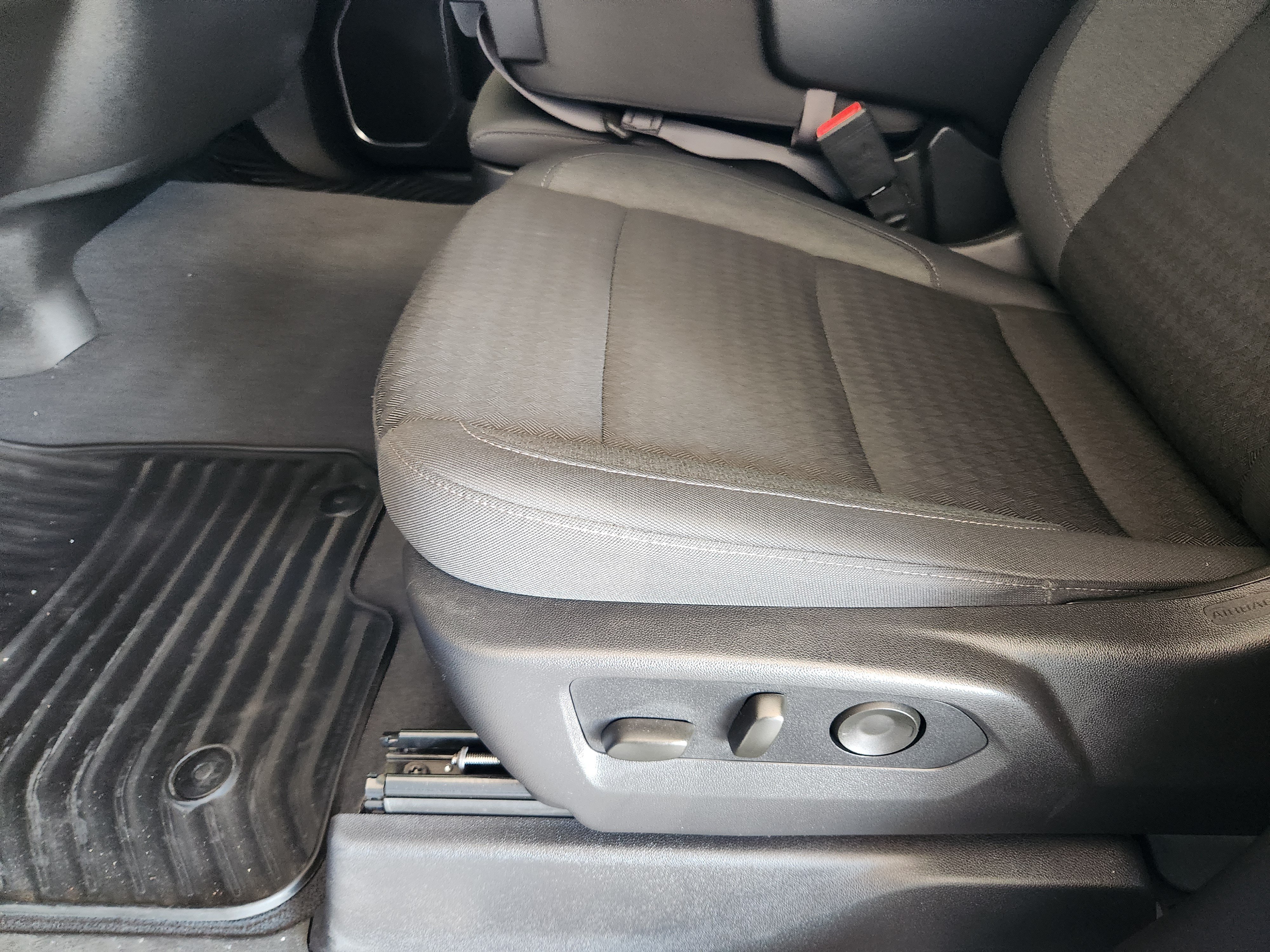 Used 2026 Chevrolet Silverado 1500 RST RWD image 25