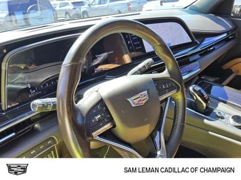 Used 2023 Cadillac Escalade ESV Sport w/ Touring Package AWD/4WD image 4