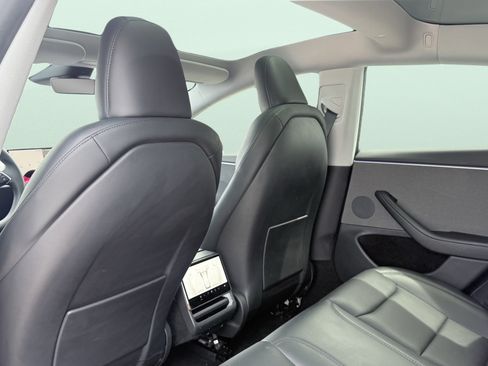 Used 2025 Tesla Model 3 Long Range RWD image 26