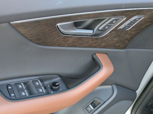 Certified 2025 Audi Q8 Premium w/ Black Optic Package image 11