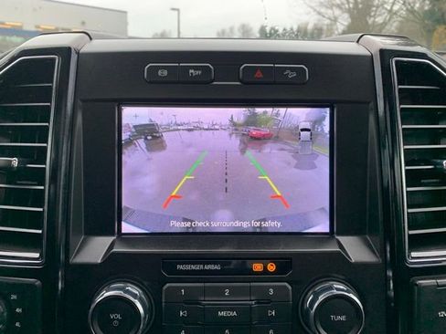 Used 2021 Ford F250 Lariat image 19