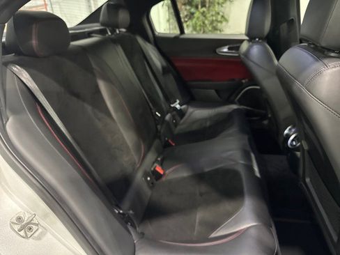 Used 2017 Alfa Romeo Giulia Quadrifoglio image 78