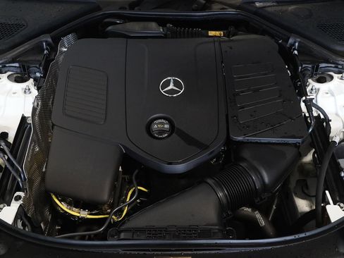 Certified 2025 Mercedes-Benz E 350 4MATIC Sedan image 28