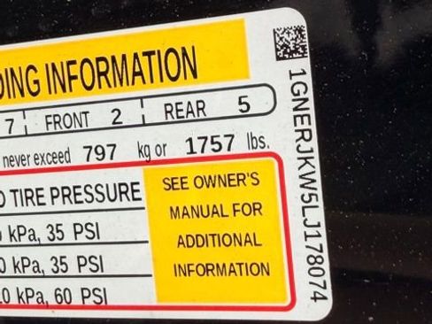 Used 2020 Chevrolet Traverse RS image 8