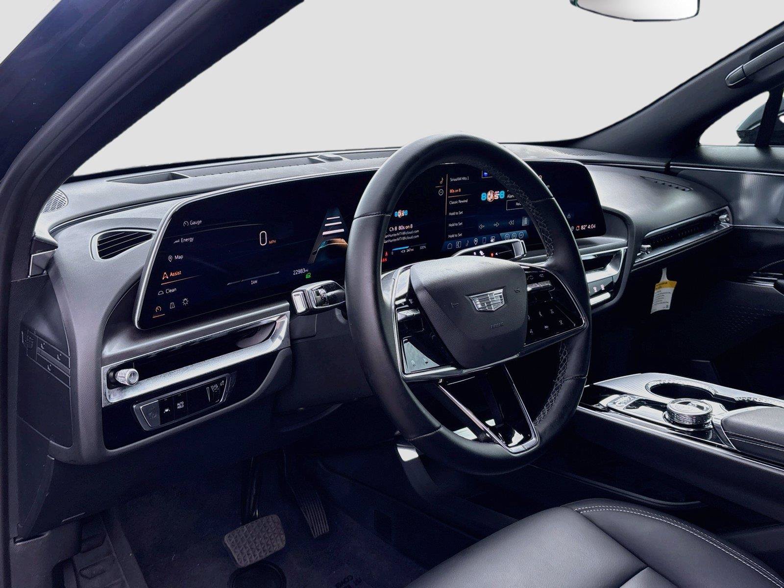 Used 2024 Cadillac Lyriq Tech RWD image 9