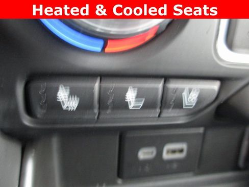 Used 2024 Chevrolet Tahoe High Country AWD/4WD image 20