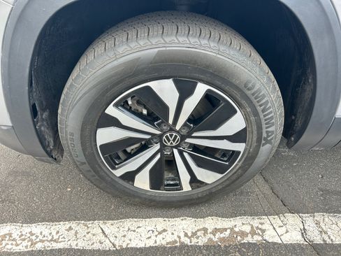 Used 2024 Volkswagen Atlas SE FWD image 26